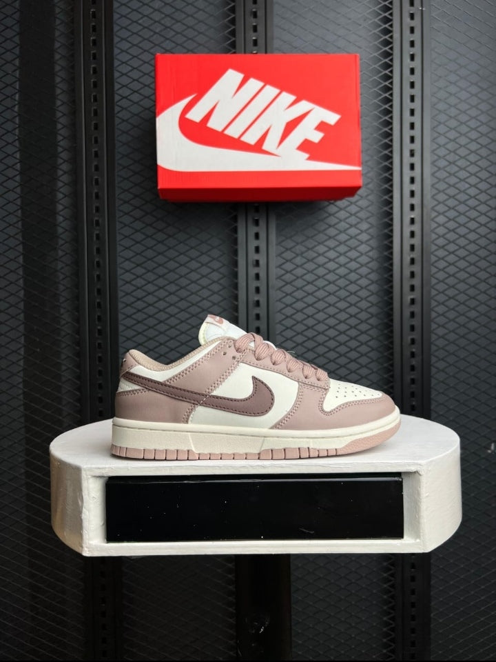Nike low dunks