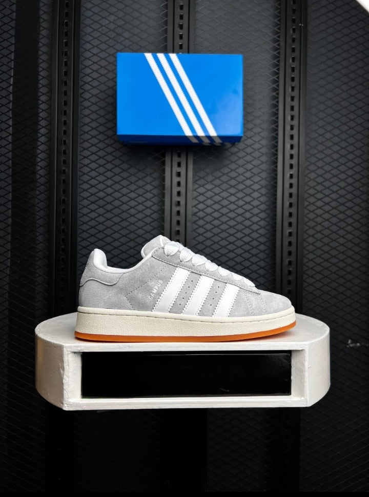Adidas campus