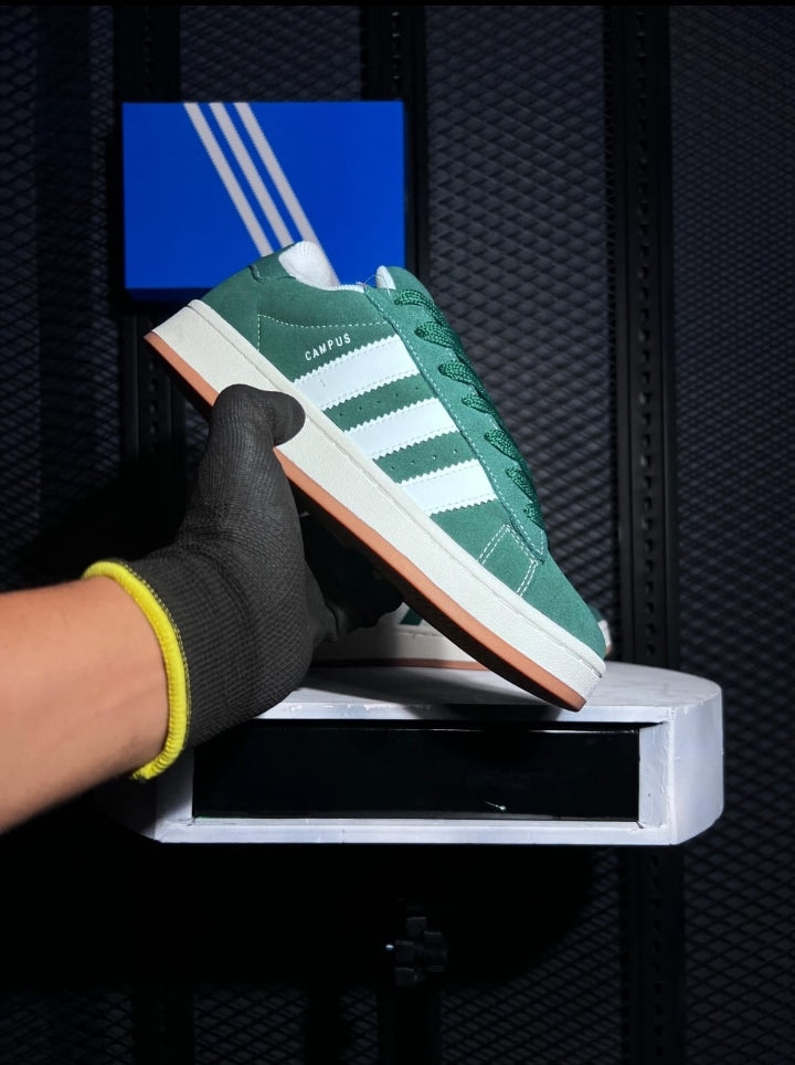 Adidas campus